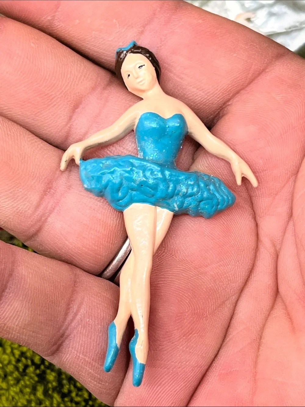 Kong Teal and Slate Ballerina Figurine Set